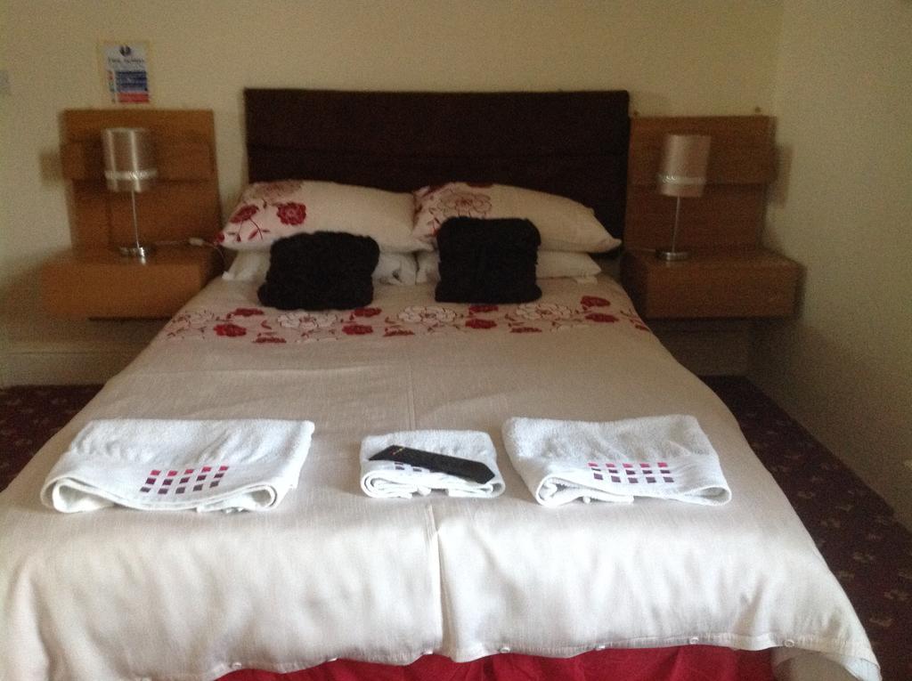 בלקפול Cowley Hotel מראה חיצוני תמונה