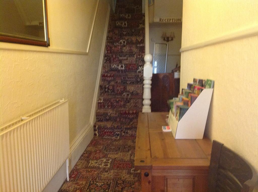 בלקפול Cowley Hotel מראה חיצוני תמונה